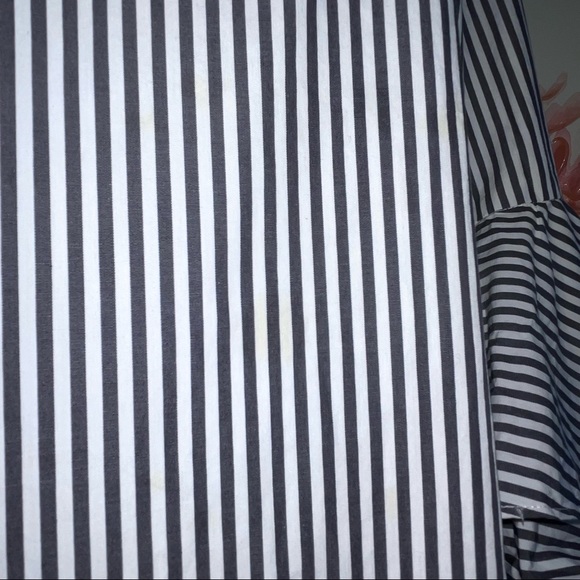 PAPPAGALLO Shift Dress With Bell Sleeves V- back with invisible zipper - Picture 11 of 14